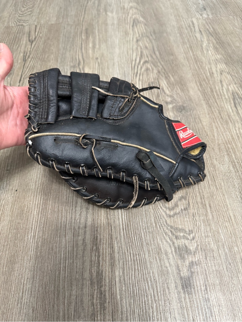 Rawlings RFM37B First Base Mitt 11 Inch Youth LHT Edge-U-Cated Heel
